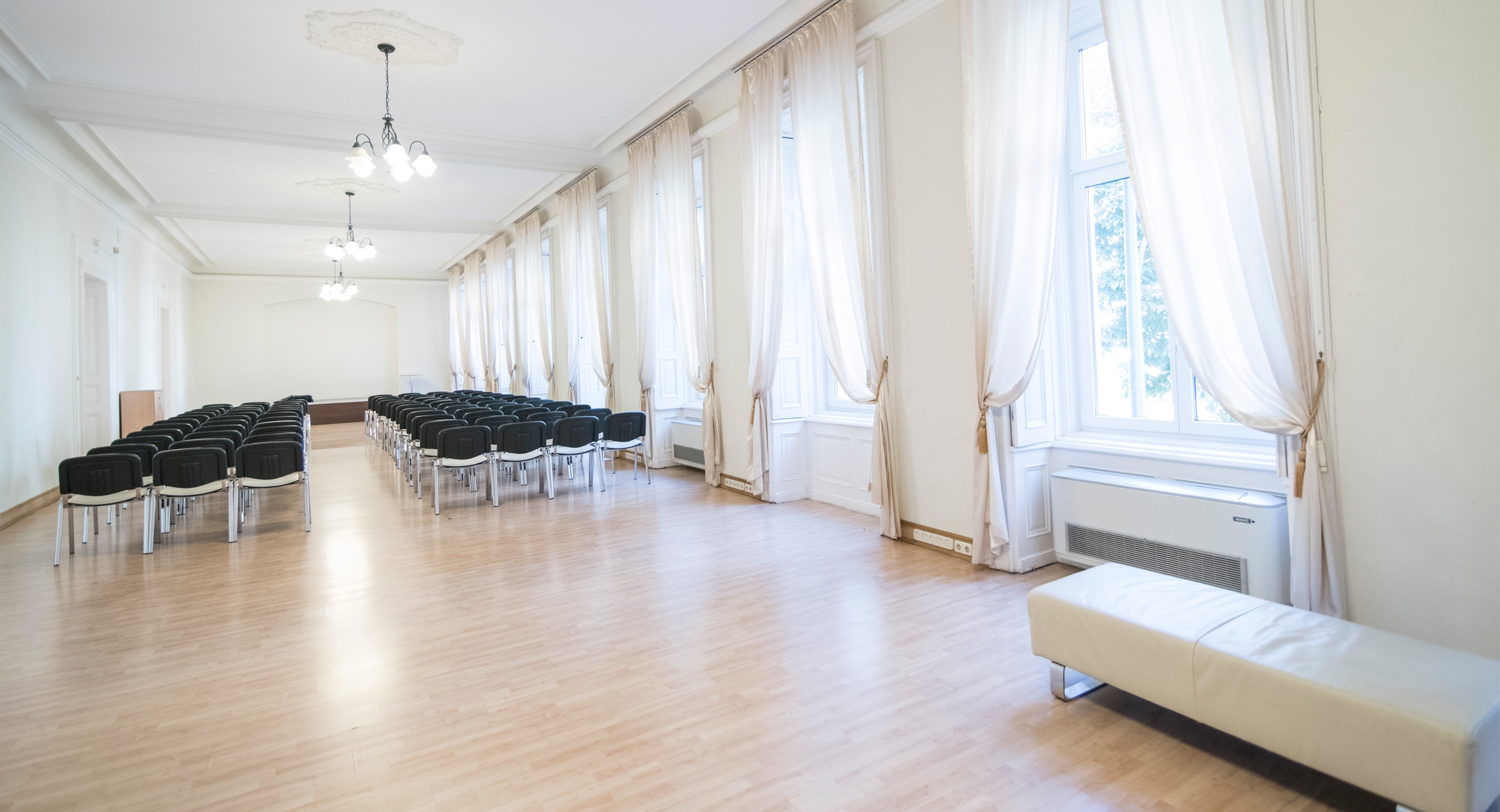 Rendezvényterem Bérlés Budapest Belvárosában - Harmónia Palota