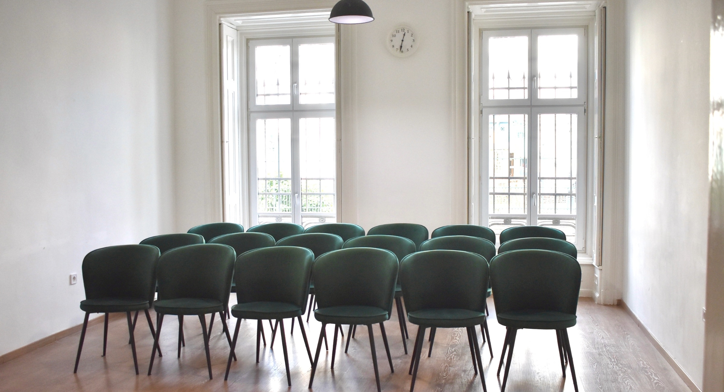 Terembérlés Budapest belvárosában a Harmónia Palotában